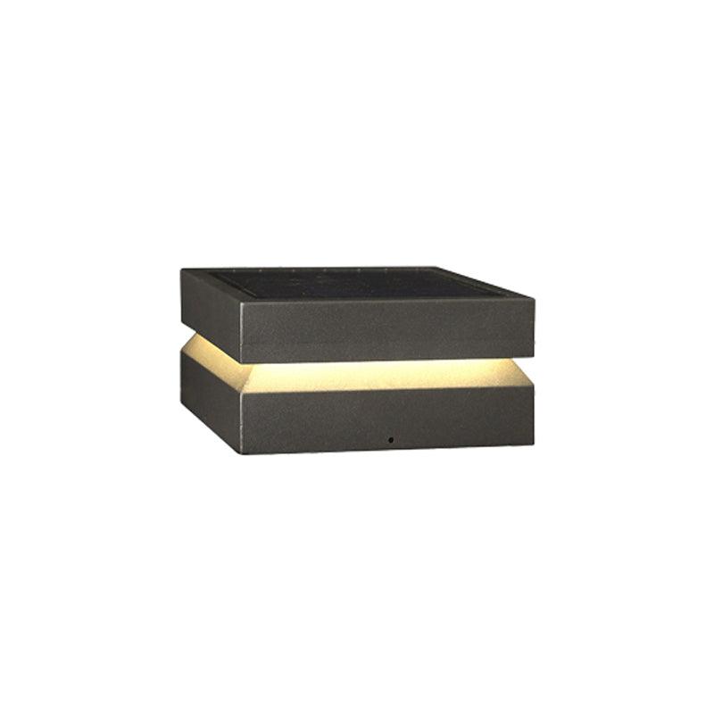 Borne extérieure LED carrée IP65 – résistante aux intempéries, jardin et allée