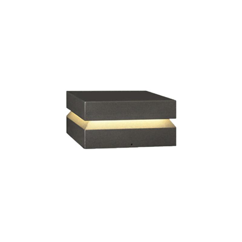 Borne extérieure LED carrée IP65 – résistante aux intempéries, jardin et allée