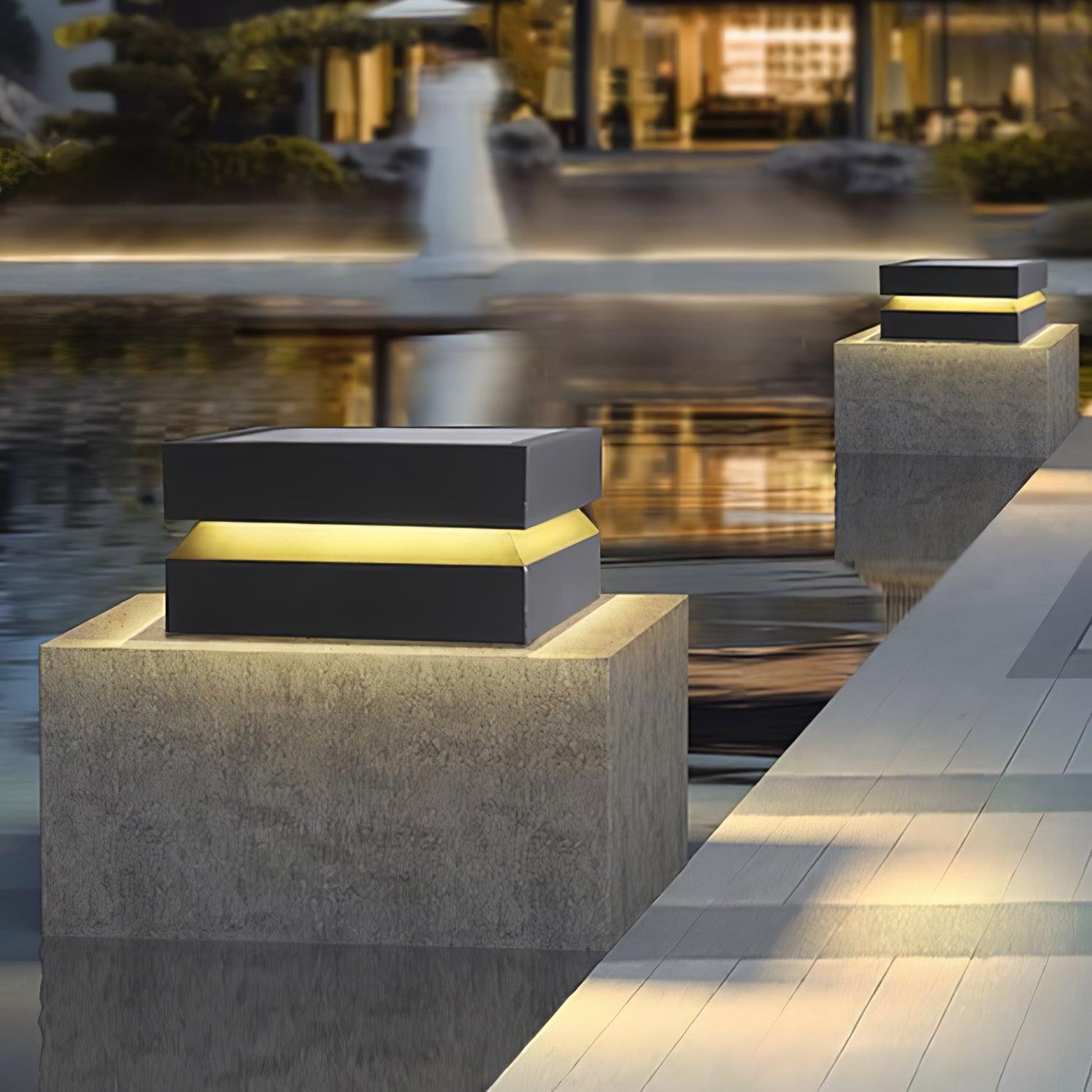 Borne extérieure LED carrée IP65 – résistante aux intempéries, jardin et allée