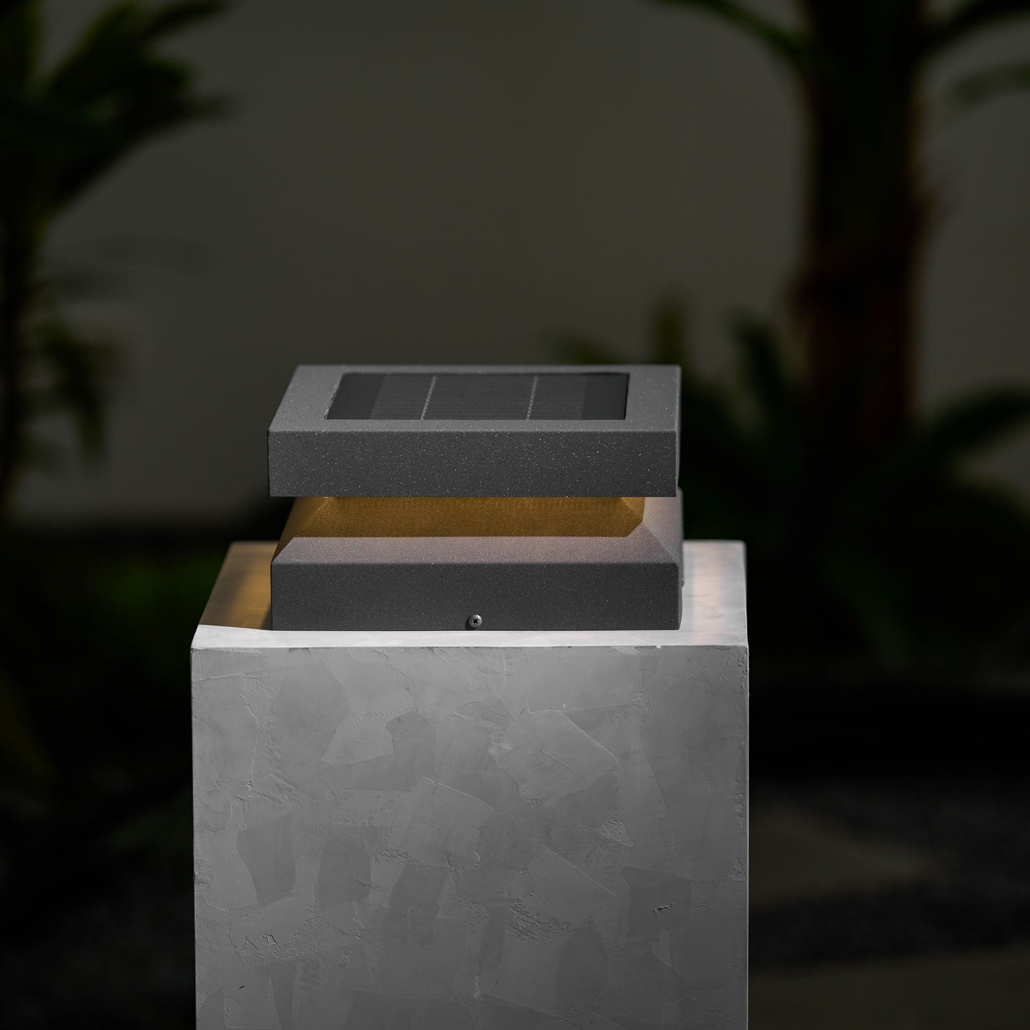 Borne extérieure LED carrée IP65 – résistante aux intempéries, jardin et allée