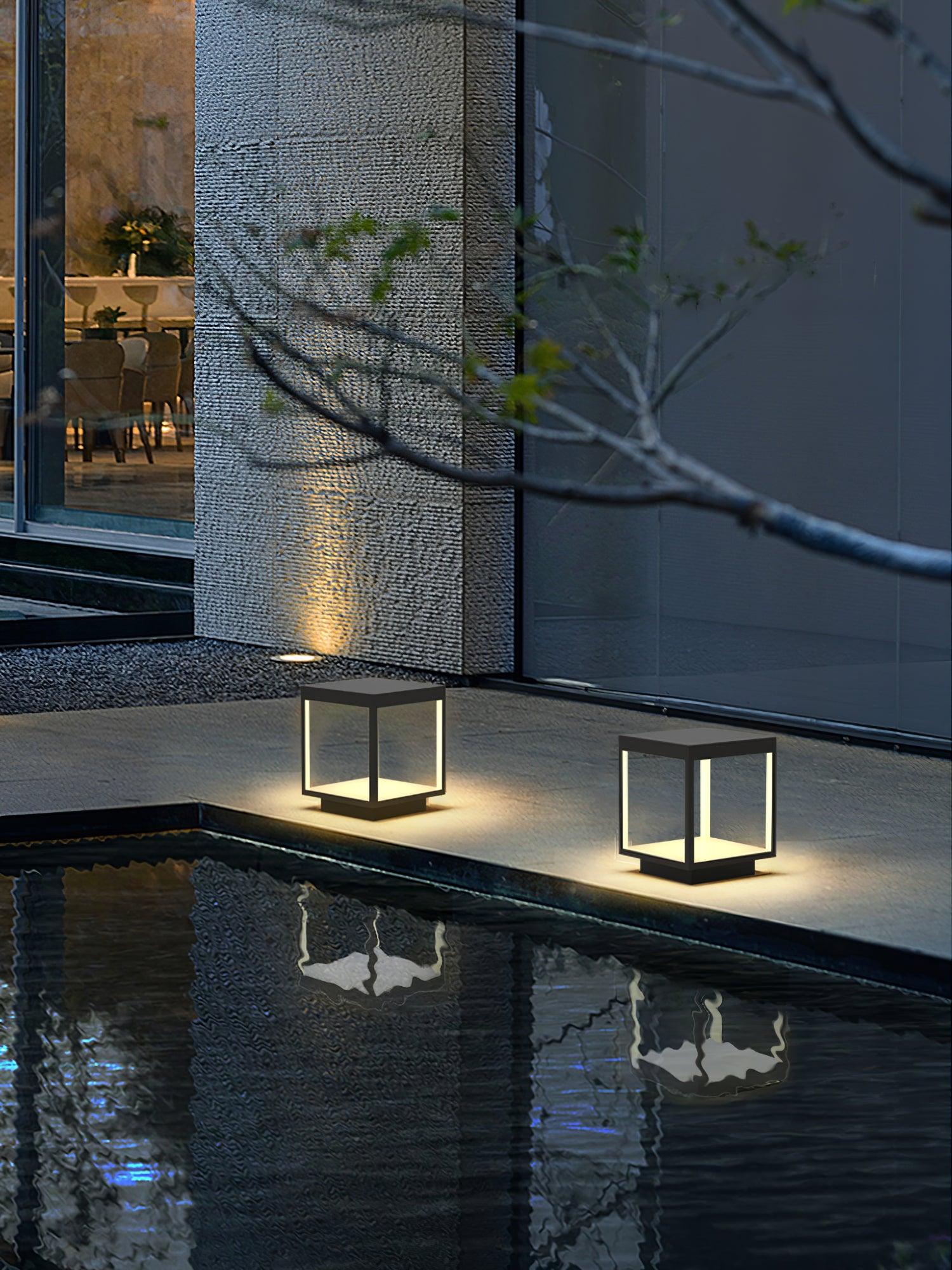 Borne extérieure LED cadre carré – ambiance chaleureuse jardin et terrasse