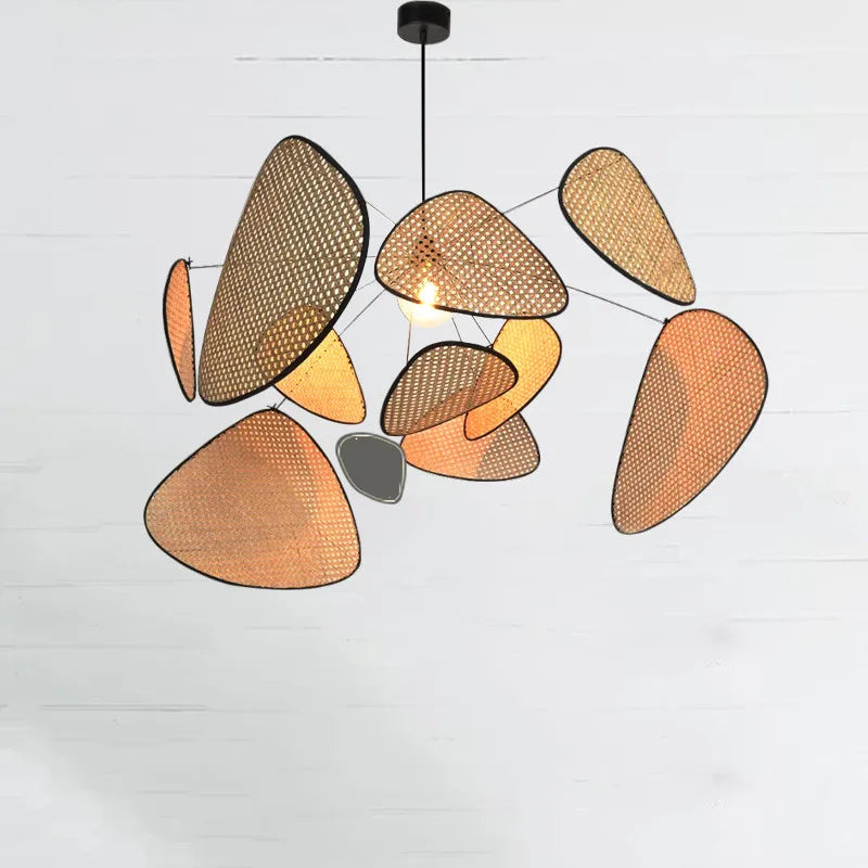 Suspension sculpturale en rotin Aerelia