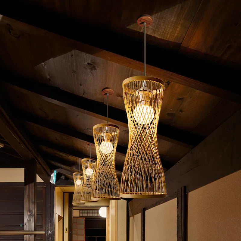 Suspension sablier en bambou sculptural Élaria