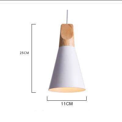Suspension conique en bois et aluminium – style vintage intemporel